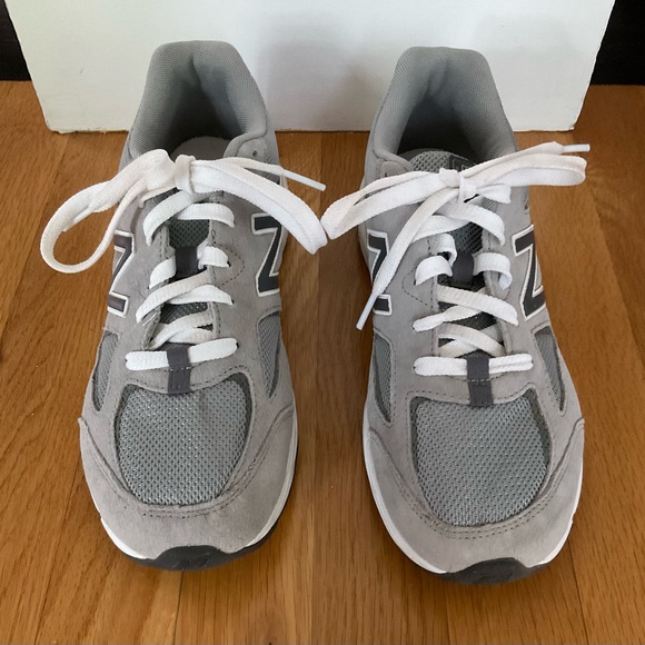 New Balance Sneakers - Picture 2 of 5